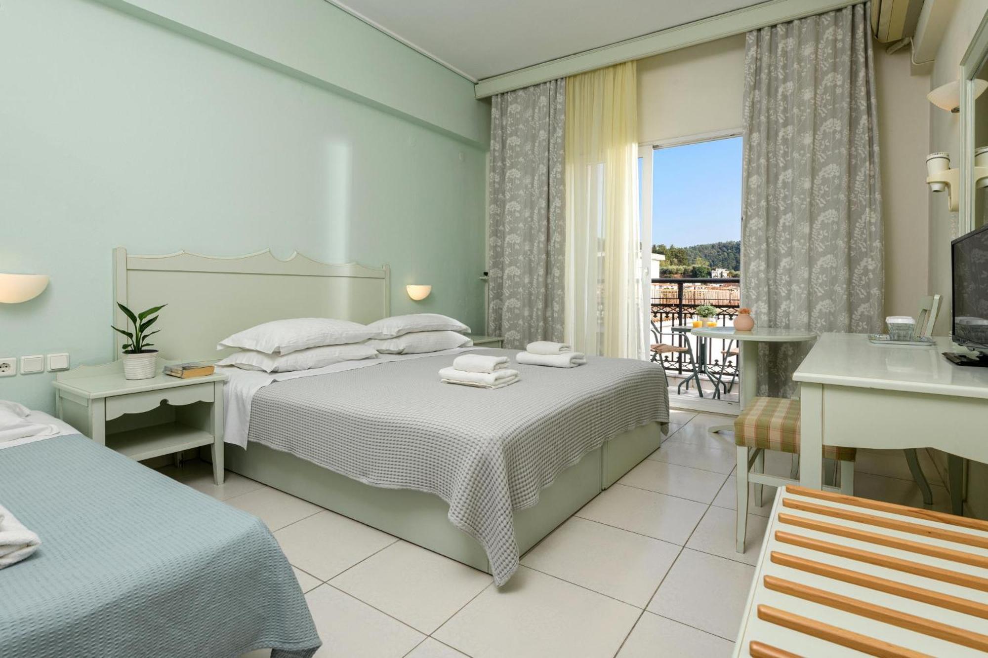 Hotel Timoleon Limenas  Exterior photo