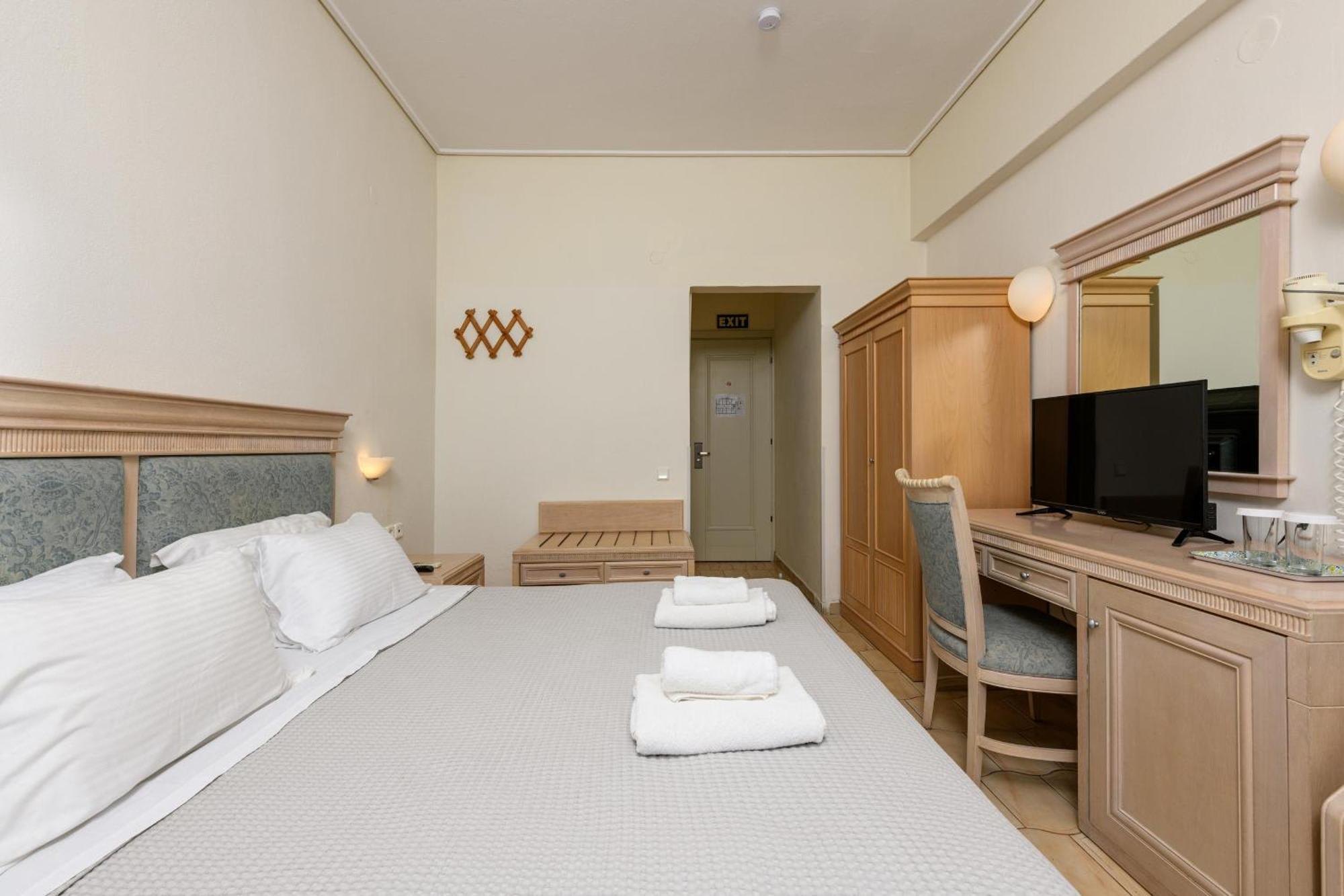 Hotel Timoleon Limenas  Exterior photo