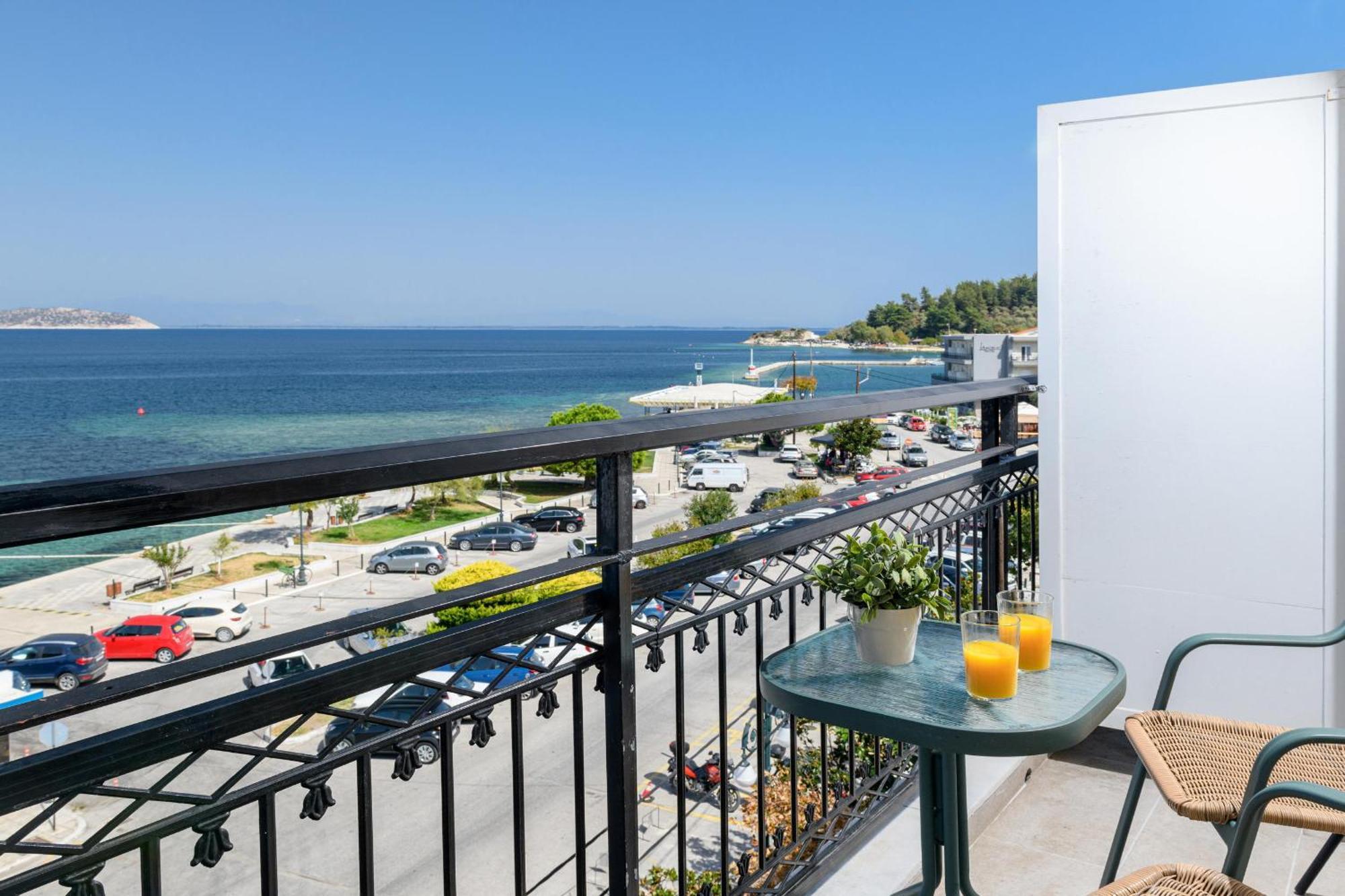 Hotel Timoleon Limenas  Exterior photo